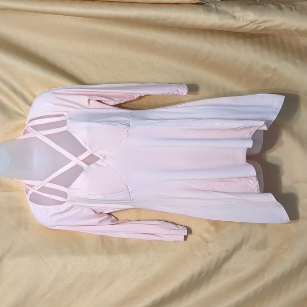 💙new item💙Super cute! Venus pale pink top